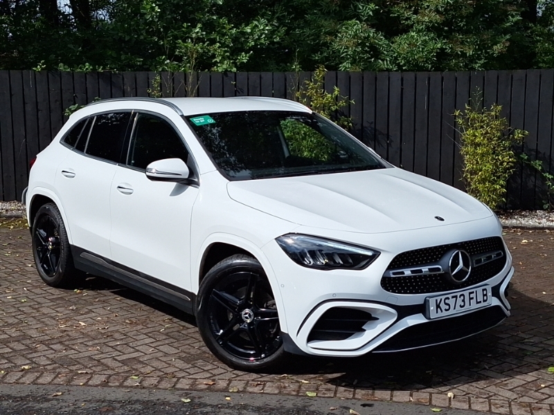 Mercedes-Benz GLA Class Gla 220D 4Matic Amg Line Executive White