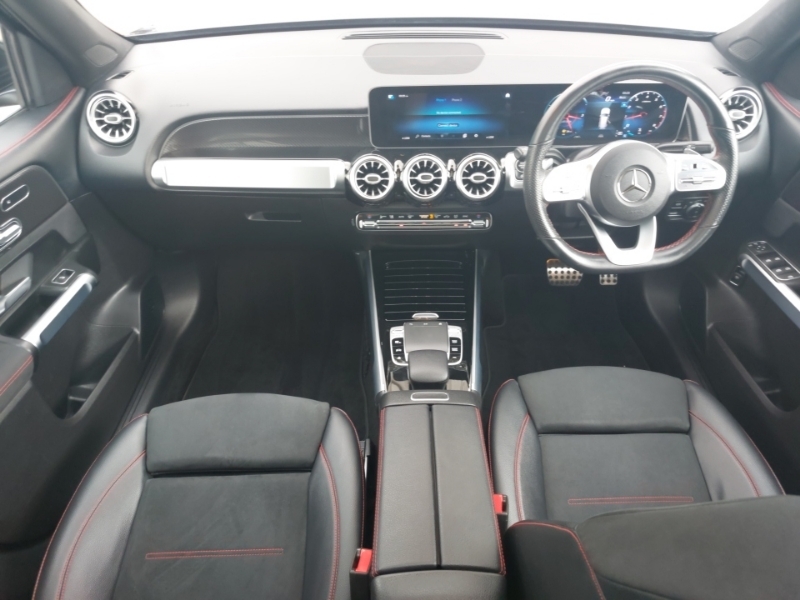 Mercedes-Benz GLB Class Glb 200 Amg Line Premium Plus 7G-tronic Black #3