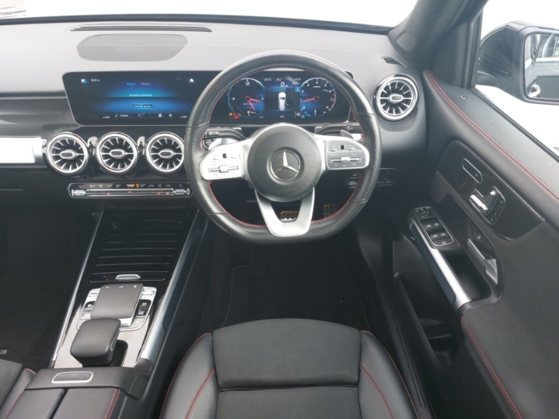 Mercedes-Benz GLB Class Glb 200 Amg Line Premium Red #8