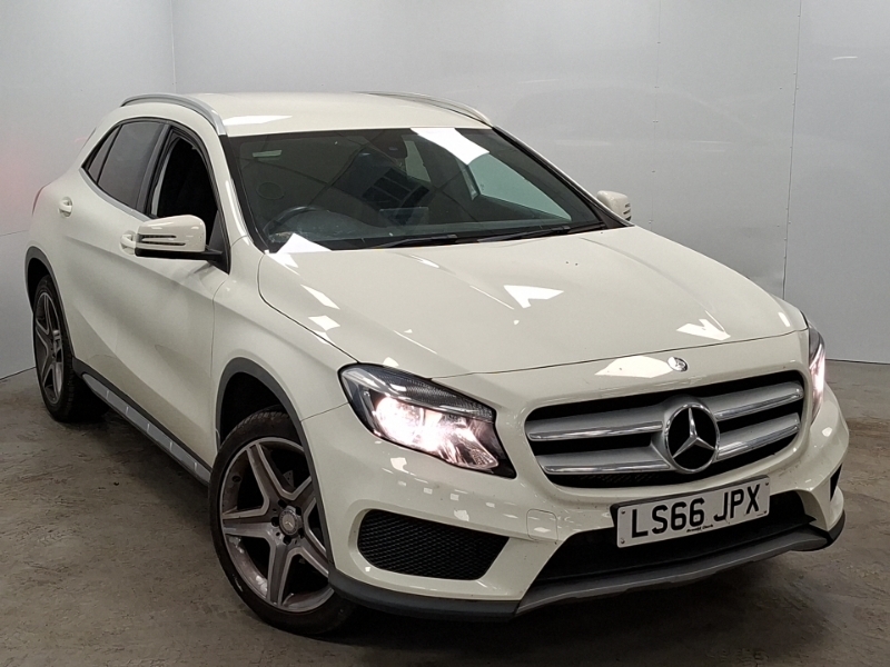 Mercedes-Benz GLA Class Gla 200D Amg Line White