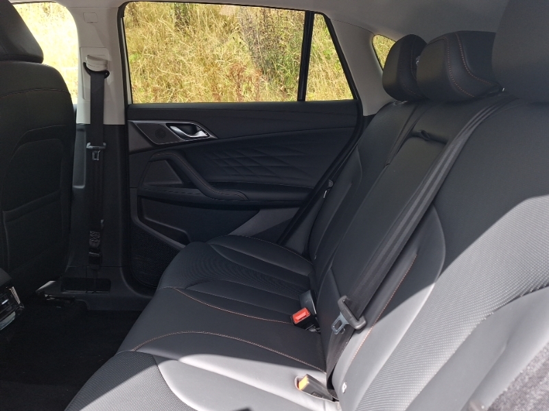 MG HS 1.5 T-gdi Phev Trophy White #6