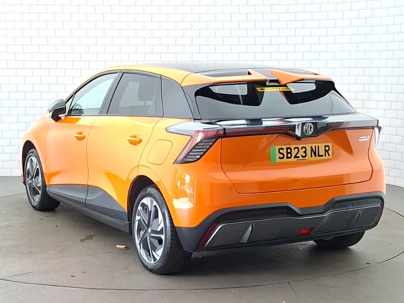 MG MG4 150Kw Trophy Ev Long Range 64Kwh Orange #2