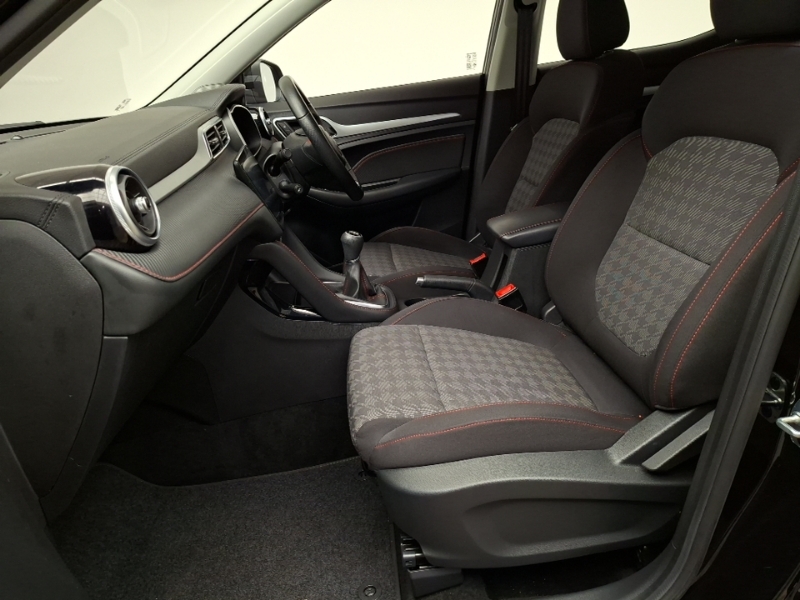 MG ZS 1.5 Vti-tech Excite Black #5