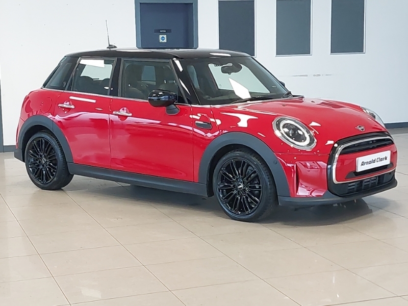 Mini Hatch 1.5 Cooper Exclusive Red