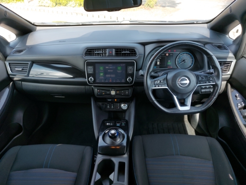 Nissan Leaf 110Kw N-connecta 39Kwh Grey #3