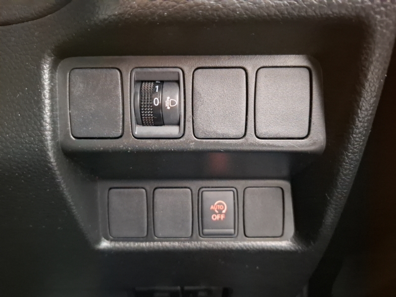 Nissan Qashqai Hatchback Black #16