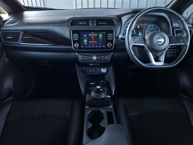 Nissan Leaf 110Kw N-connecta 39Kwh Black #3