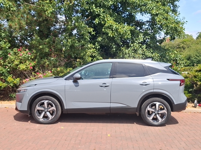 Nissan Qashqai 1.5 E-power Tekna Hatchback White #4