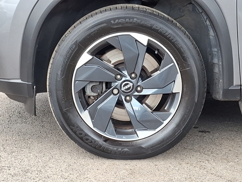 Nissan X-Trail Tekna Black #19