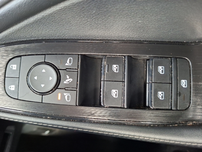 Nissan X-Trail Tekna Black #17