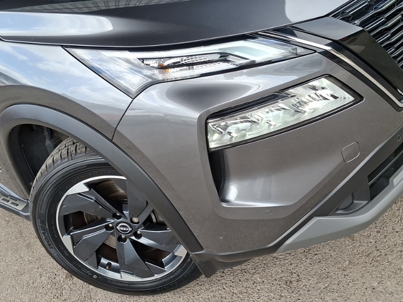 Nissan X-Trail Tekna Black #20
