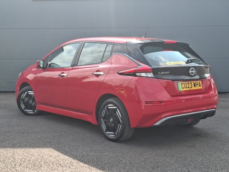 Nissan Leaf 110Kw Acenta 39Kwh Red #2