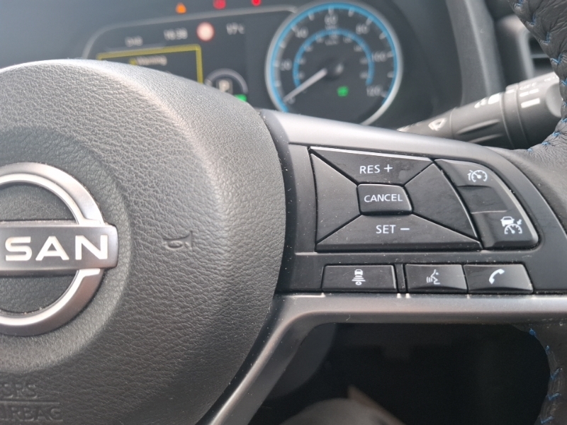 Nissan Leaf 39Kwh Tekna Hatchback Black #13