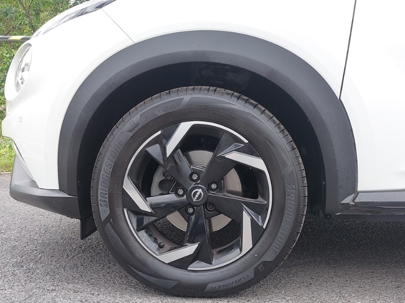 Nissan Juke 1L N-connecta Red #19