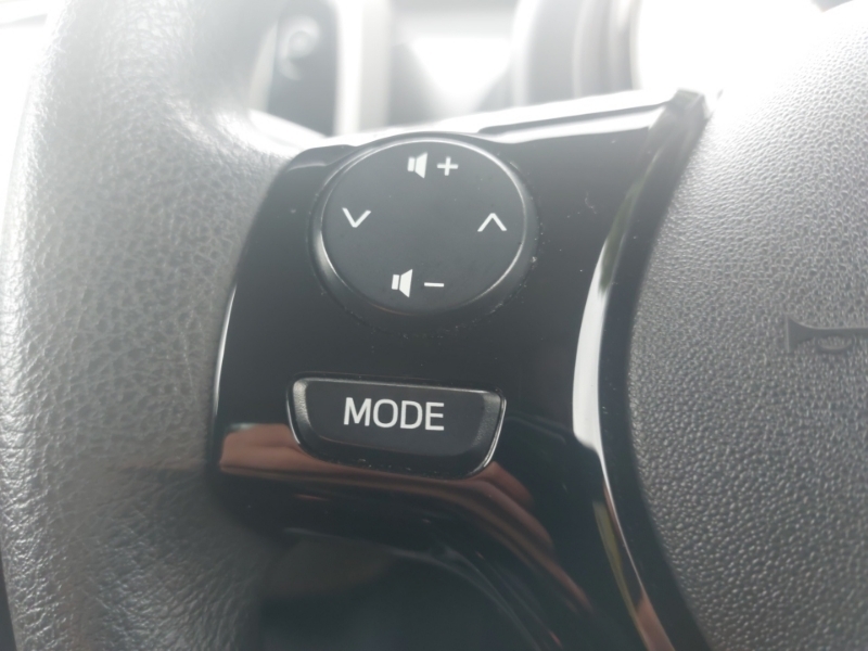 Peugeot 108 1.0 Active Black #12