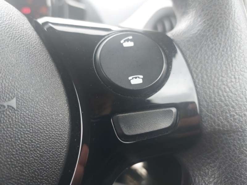 Peugeot 108 1.0 Active Black #13