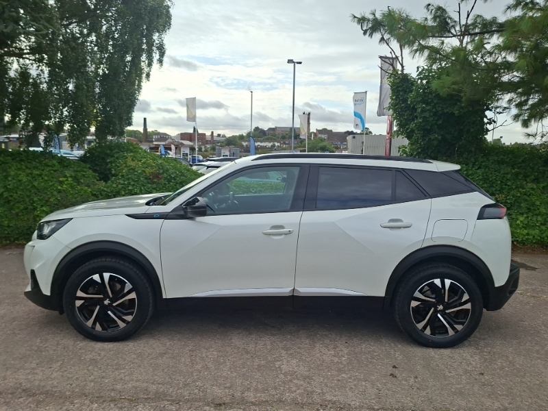 Peugeot e-2008 100Kw Allure Premium 50Kwh White #4