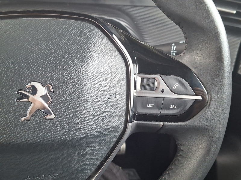 Peugeot e-2008 100Kw Gt 50Kwh Black #13