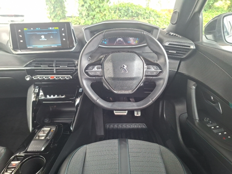 Peugeot e-2008 100Kw Gt 50Kwh Black #8