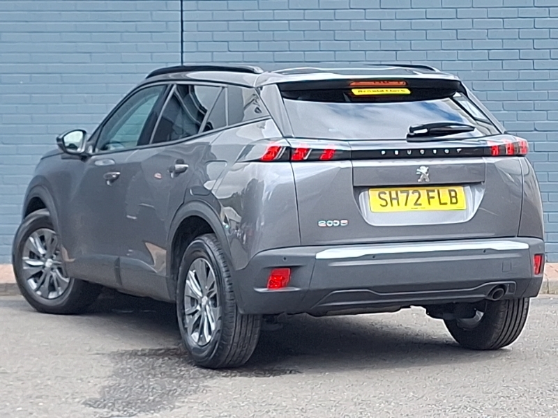 Peugeot 2008 1.2 Puretech Active Premium Grey #2