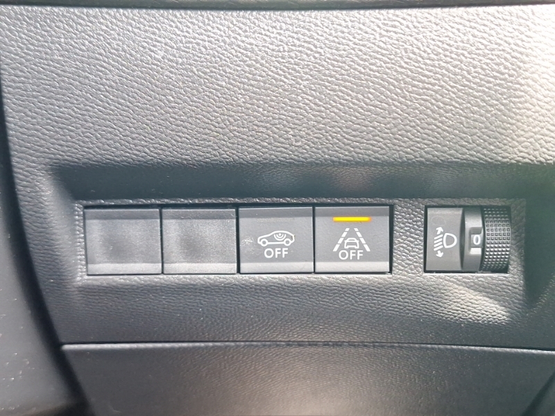Peugeot 2008 Gt Puretech Ss Grey #17