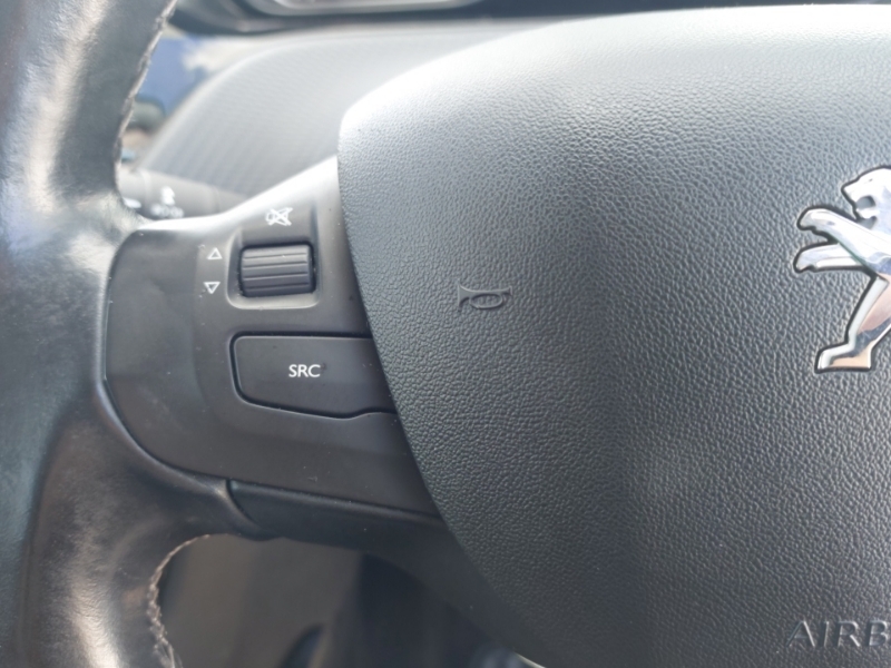 Peugeot 2008 2008 Allure Green #12