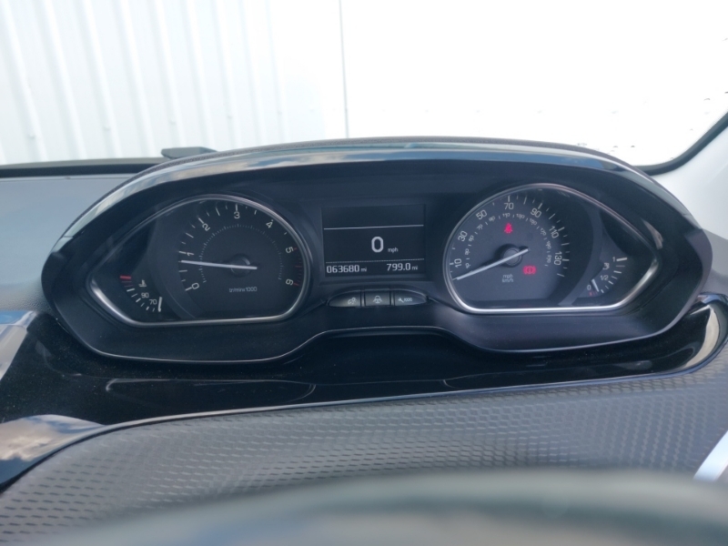 Peugeot 2008 2008 Allure Green #17