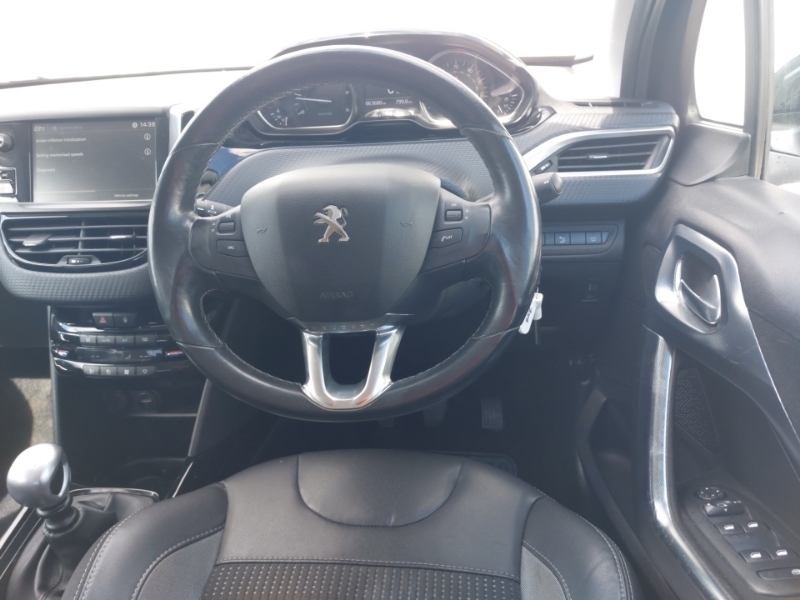 Peugeot 2008 2008 Allure Green #8