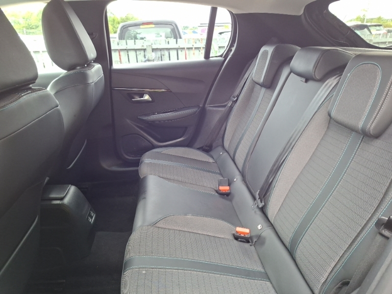 Peugeot 208 1.2 Puretech 100 Allure Premium MW70LFJ Black #6