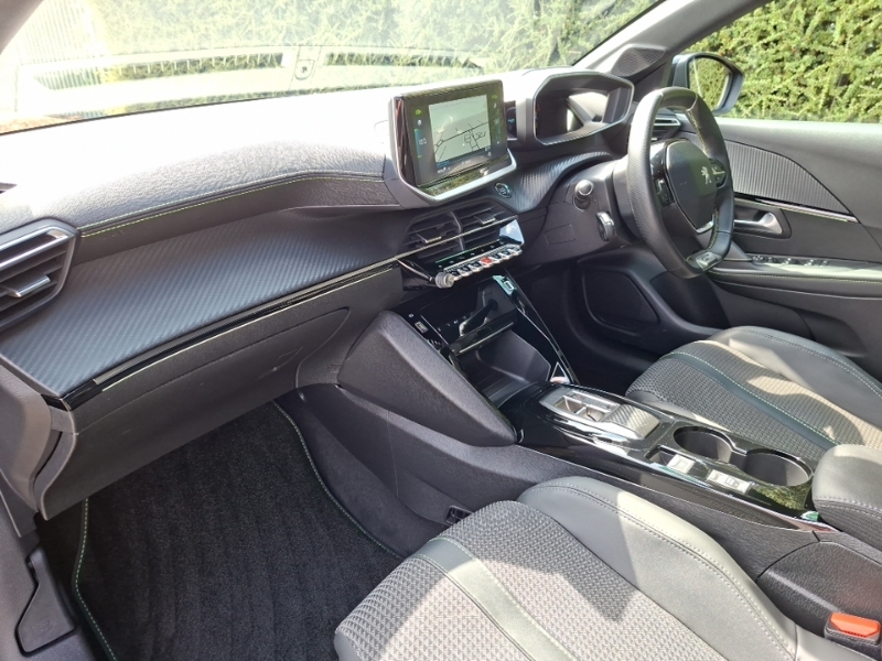 Peugeot e-208 100Kw Gt 50Kwh Black #5