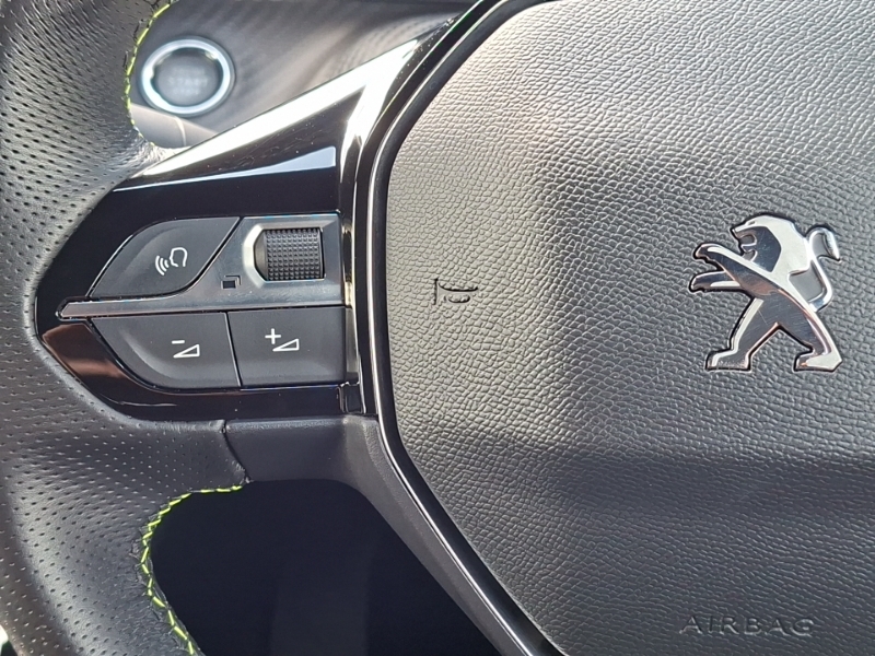 Peugeot e-208 208 Allure Premium Ev Black #12
