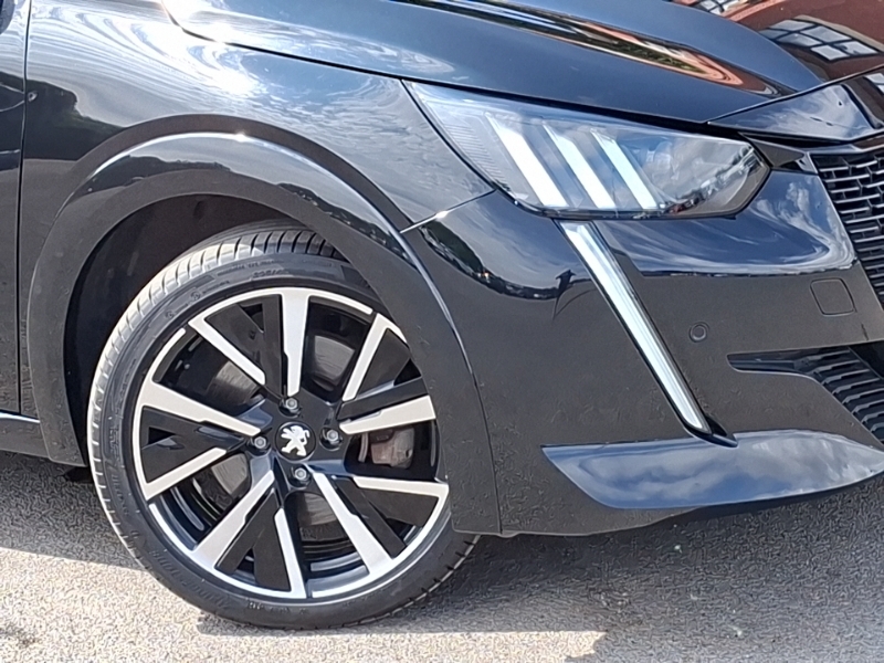 Peugeot e-208 208 Allure Premium Ev Black #20