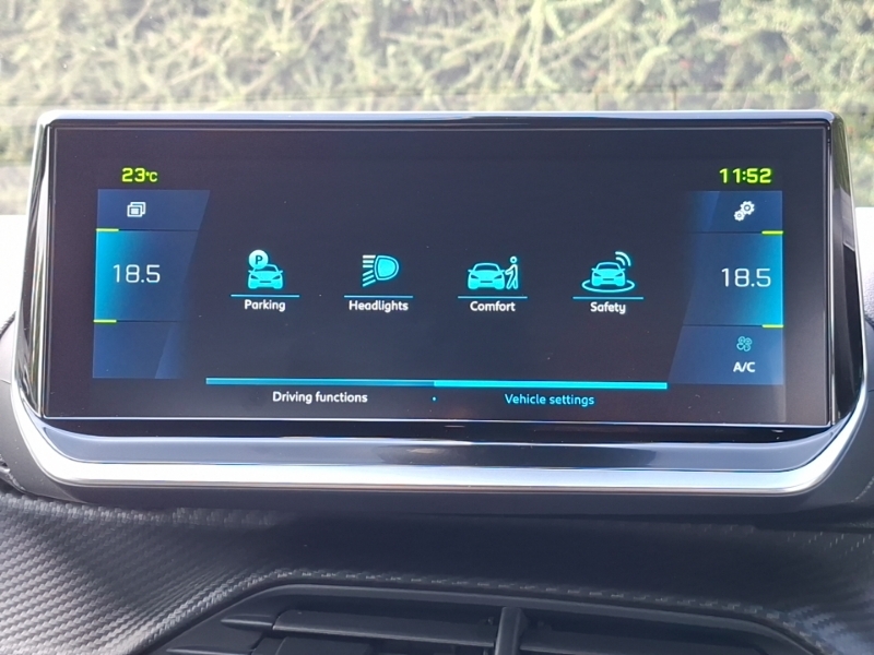 Peugeot e-208 208 Allure Premium Ev Black #16