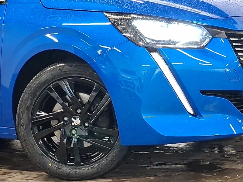 Peugeot 208  White #20