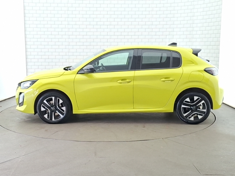 Peugeot 208 1.2 Hybrid 110 Allure E-dsc6 Yellow #4