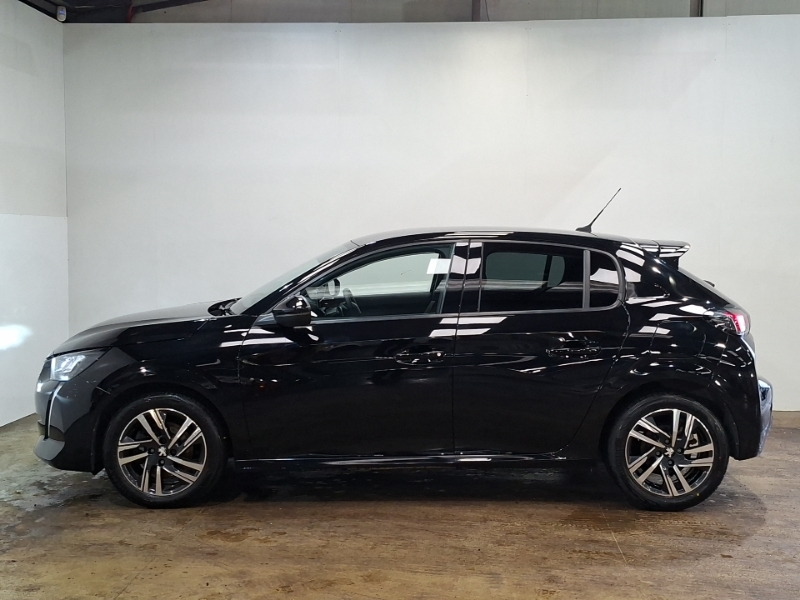 Peugeot 208 1.2 Puretech 130 Allure Premium Eat8 Black #4