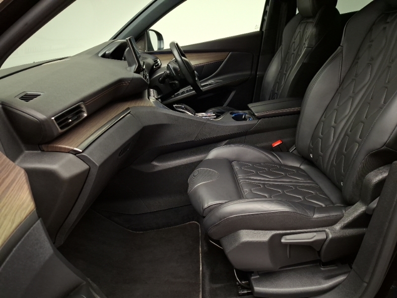 Peugeot 3008 1.6 Hybrid 225 Gt E-eat8 Black #5