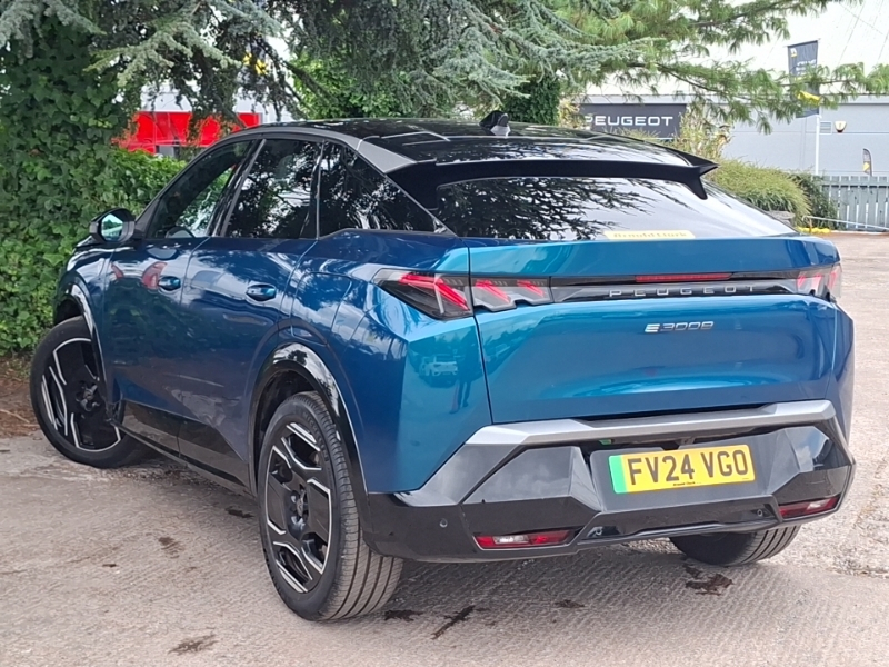 Peugeot 3008 157Kw Gt 73Kwh Blue #2