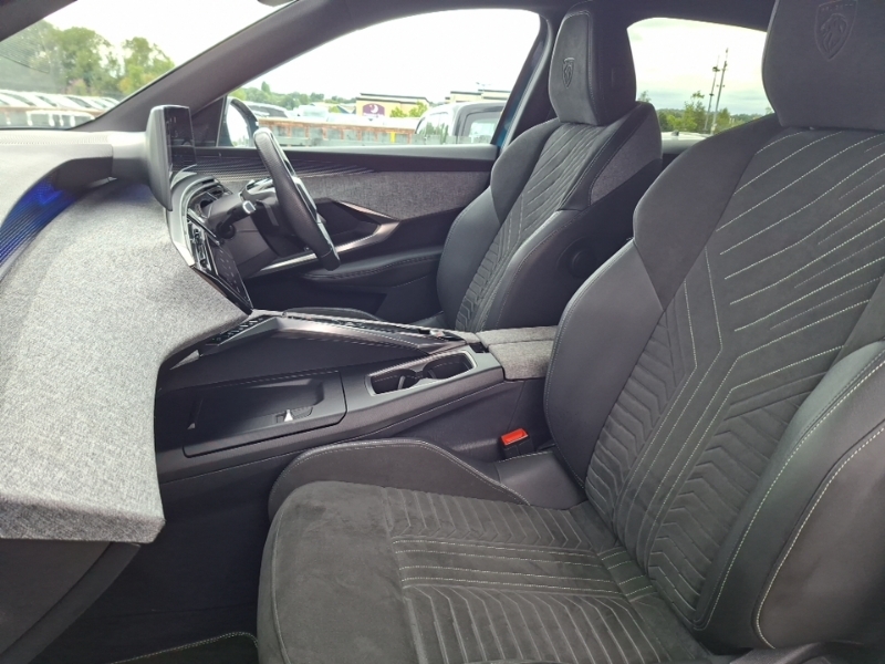 Peugeot 3008 157Kw Gt 73Kwh Blue #5