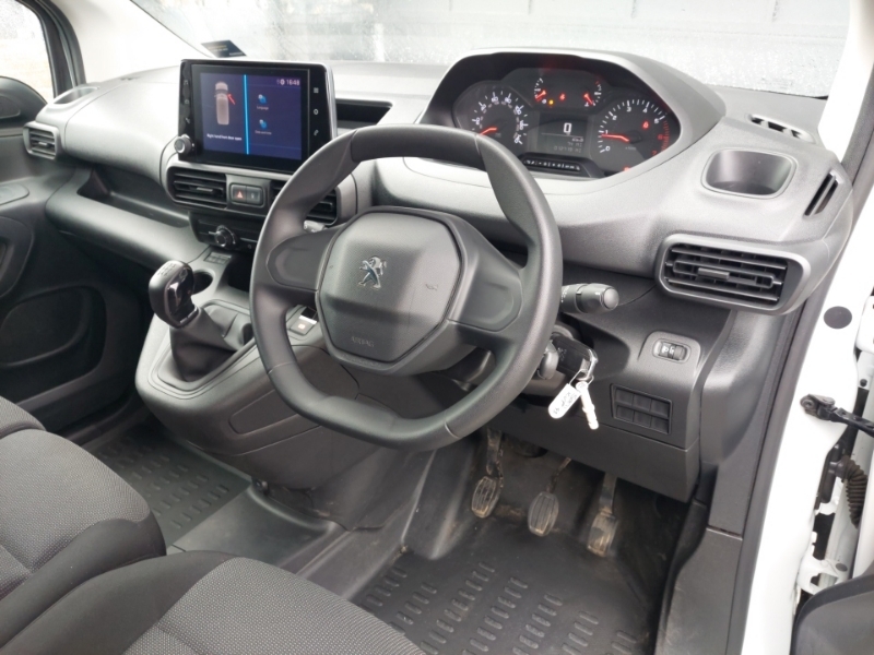 Peugeot Partner 650 1.5 Bluehdi 75 Professional Premium Van White #3