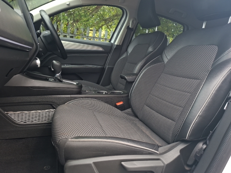 Renault Arkana 1.6 E-tech Full Hybrid 145 Techno White #5