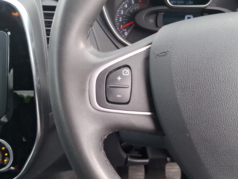 Renault Captur Dci Iconic - Navigation, Rear Parking Sensors, Cru Black #12