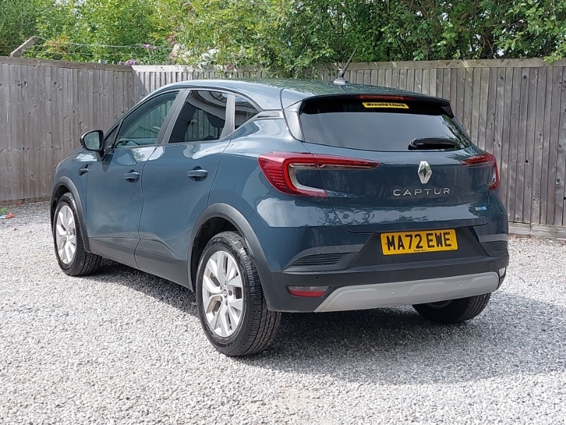 Renault Captur 1.6 E-tech Hybrid 145 Iconic Edition Blue #2