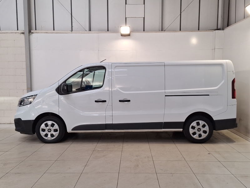Renault Trafic Ll30 Blue Dci 130 Advance Safety Van White #4