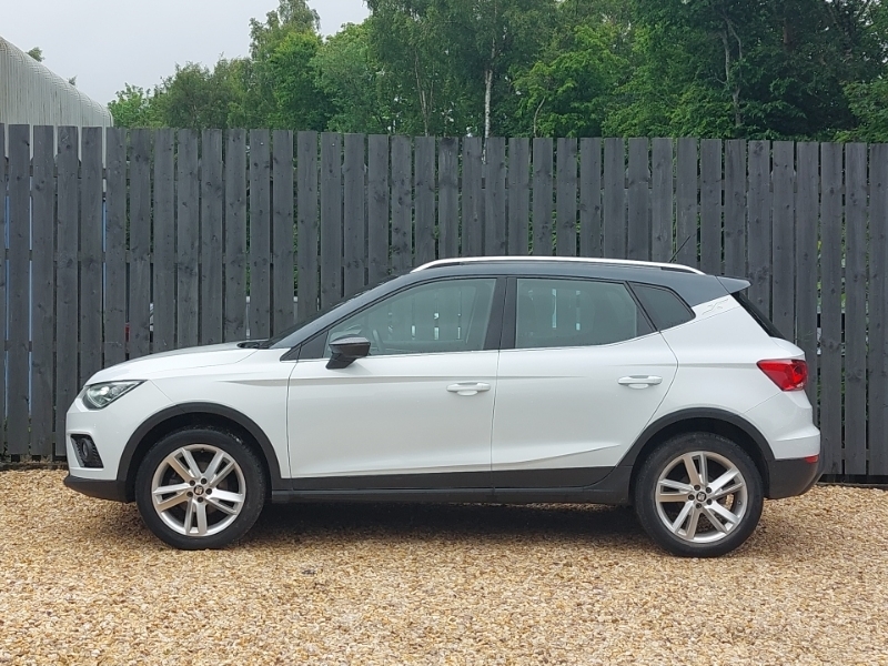 Seat Arona 1.0 Tsi 115 Fr Ez Dsg White #4