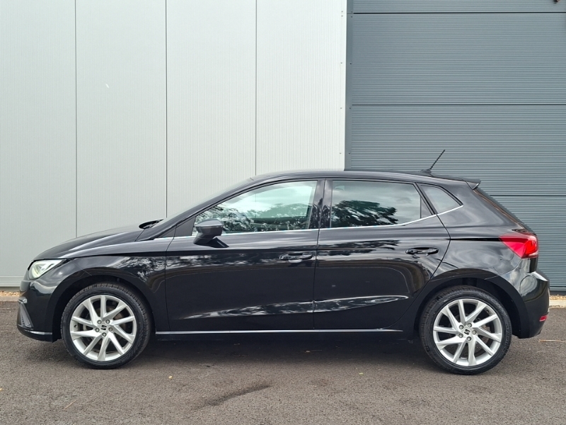 Seat Ibiza 1.0 Tsi 115 Xcellence Black #4