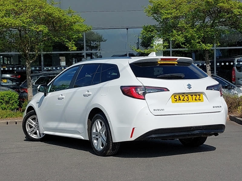 Suzuki Swace 1.8 Ultra Cvt White #2