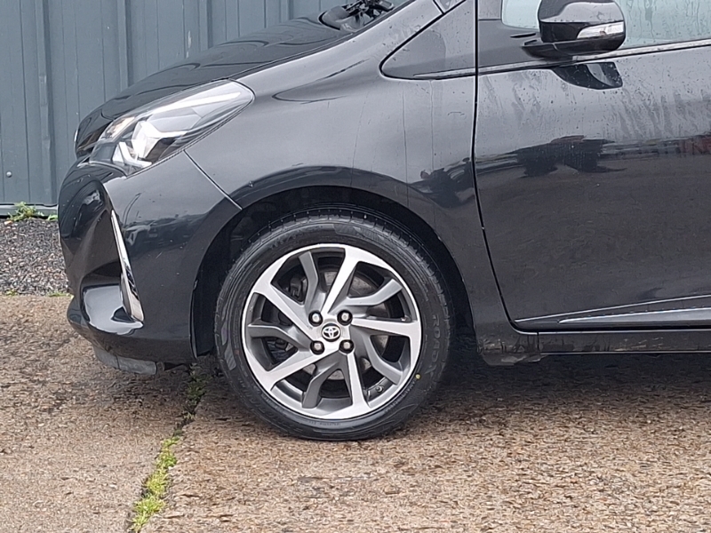 Toyota Yaris  Silver #19