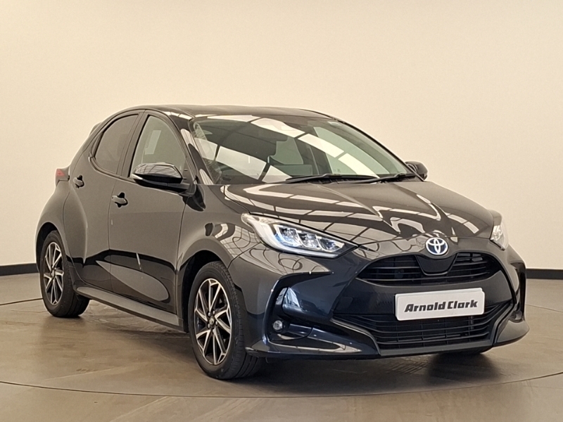 Toyota Yaris 1.5 Hybrid Design Cvt Black