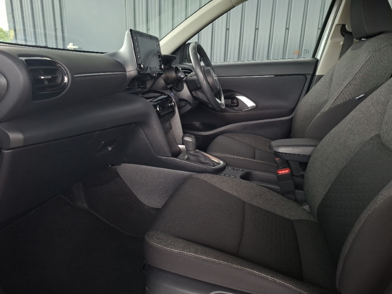 Toyota Yaris Cross 1.5 Hybrid Icon Cvt NV23HMA Silver #5